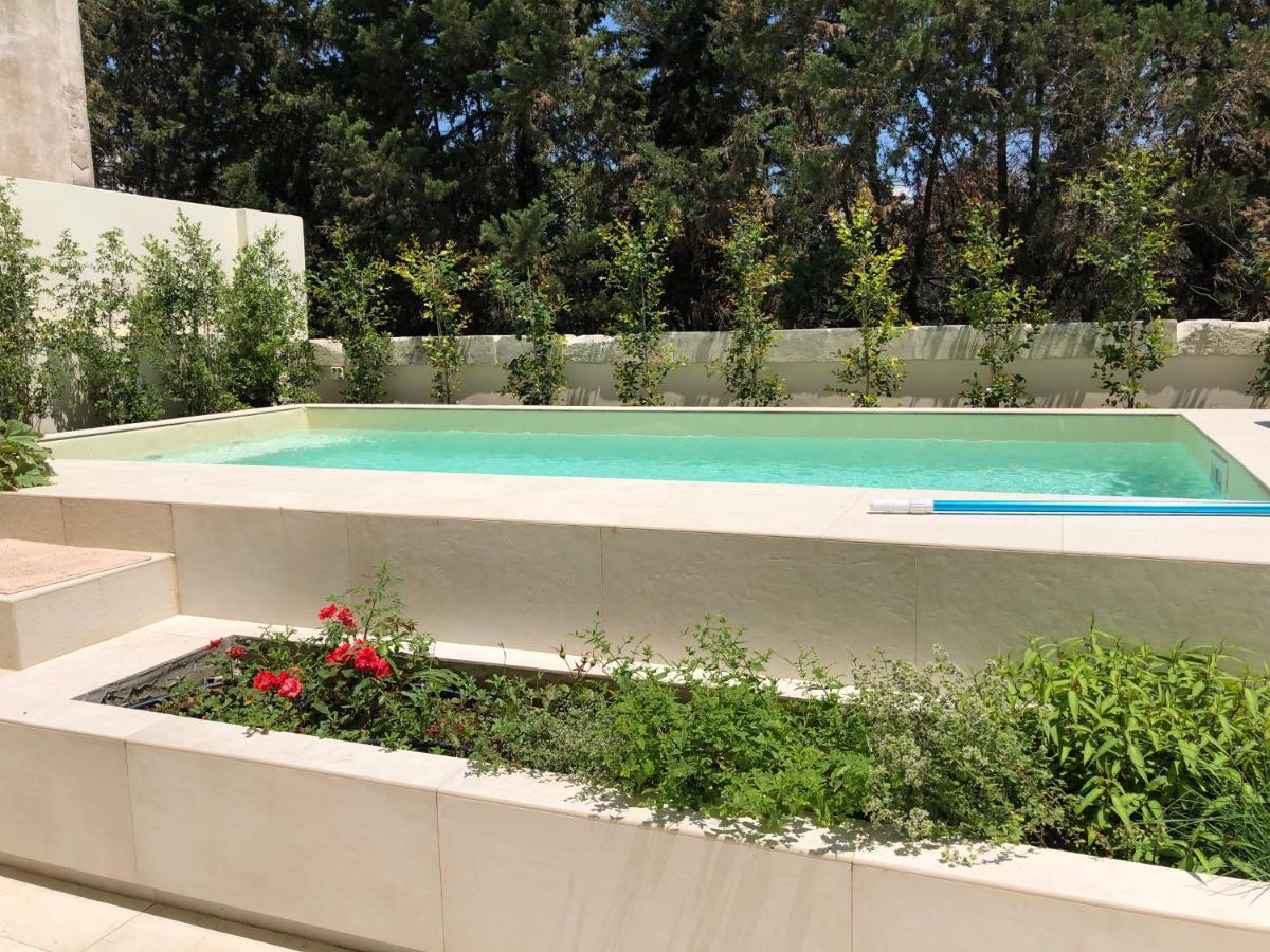 Carlo V - Con Piscina E Giardino Privati Apartamento Lecce Exterior foto