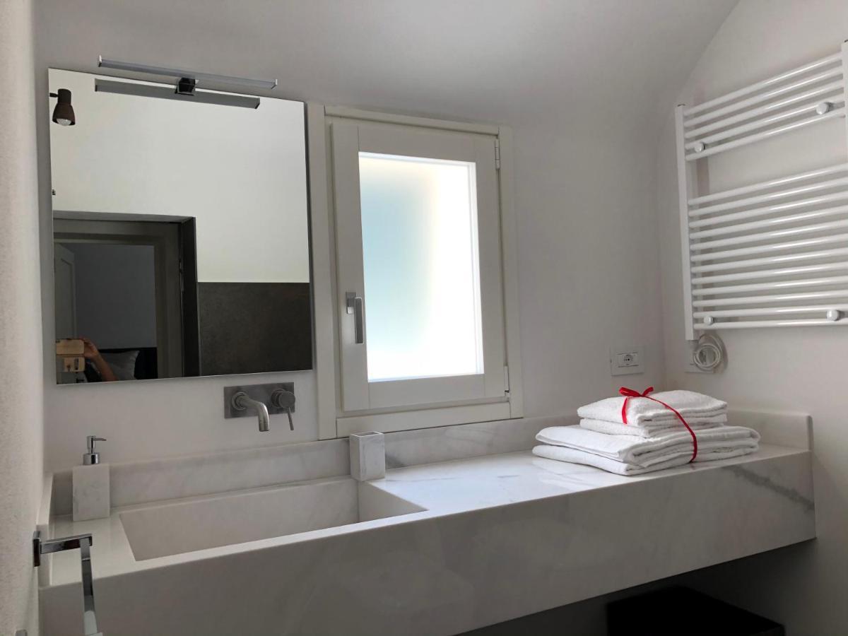 Carlo V - Con Piscina E Giardino Privati Apartamento Lecce Exterior foto