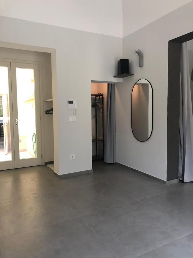 Carlo V - Con Piscina E Giardino Privati Apartamento Lecce Exterior foto