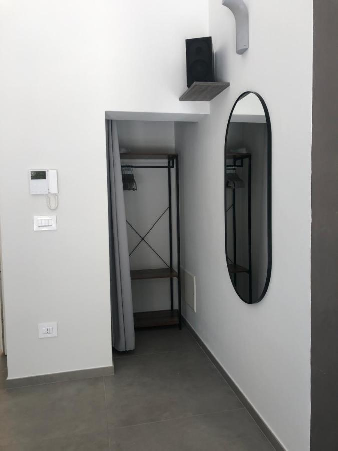 Carlo V - Con Piscina E Giardino Privati Apartamento Lecce Exterior foto