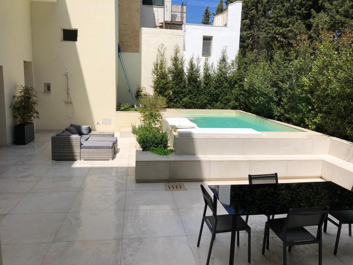 Carlo V - Con Piscina E Giardino Privati Apartamento Lecce Exterior foto