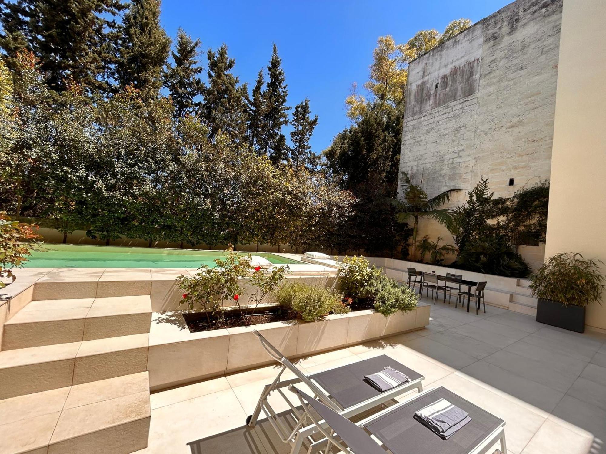 Carlo V - Con Piscina E Giardino Privati Apartamento Lecce Exterior foto